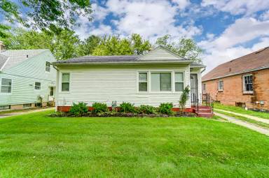 Main picture of 833 Turner Ave