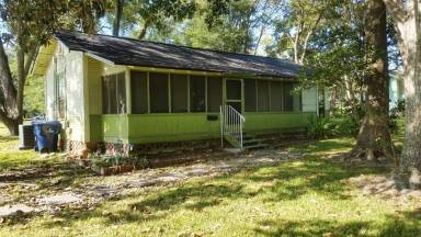 Main picture of 203 E Arkansas St