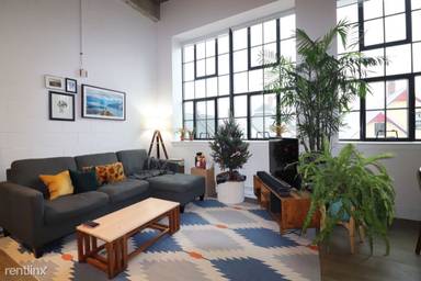 Main picture of Off Centre Lofts
