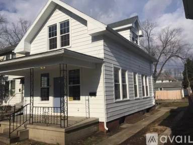 Main picture of 197 Western Ave