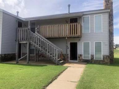 Main picture of 500 Curry Ln