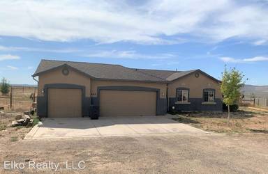 Main picture of 653 Dry Creek Trl