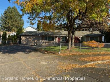 Main picture of 21549 SE Alder St