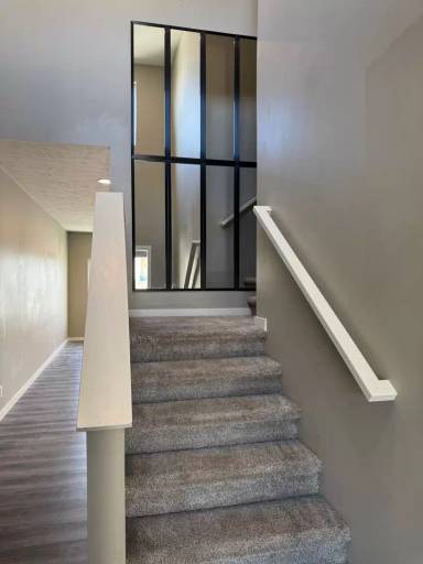 Main picture of 613 Garrett Pl