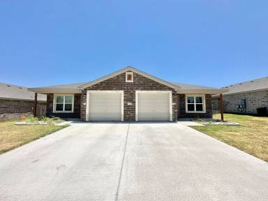 Main picture of 1809 Clovis Dr