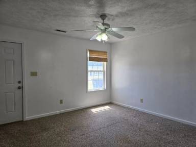 Main picture of 190 Bahia Ln