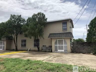 Main picture of 1301 E Lyon St