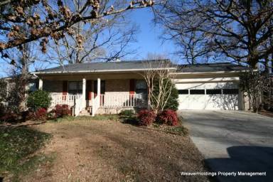 Main picture of 159 Robinson Rd