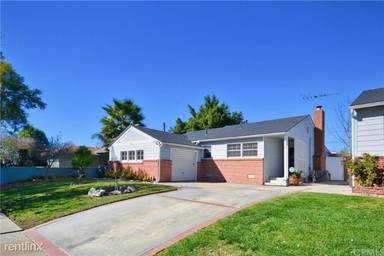 Main picture of 3515 Iroquois Ave