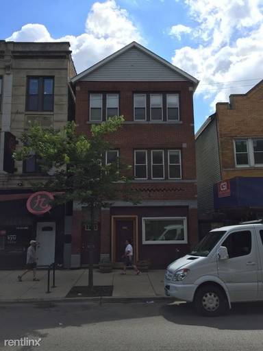 Main picture of 937 N Ashland Ave