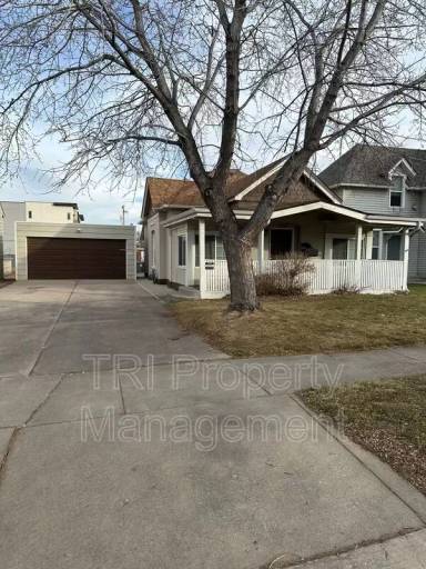 Main picture of 1522 9th Ave