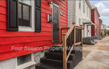 Main picture of 718 W Franklin St