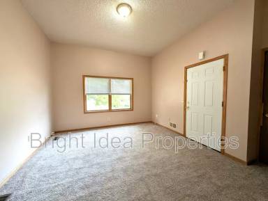 Main picture of 863 Clark St