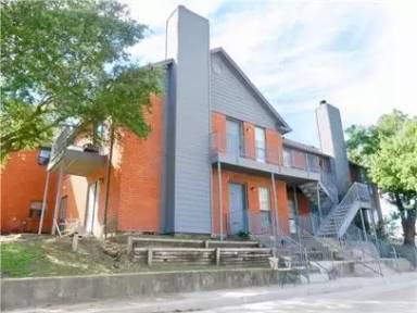 Main picture of 805 W Walnut St