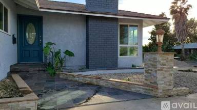 Main picture of 10618 Kester Ave