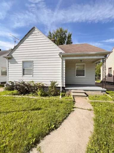 Main picture of 20244 McCormick St