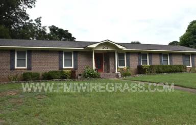 Main picture of 202 Pondella Dr