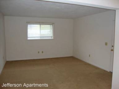 Main picture of 615 Washington St SE