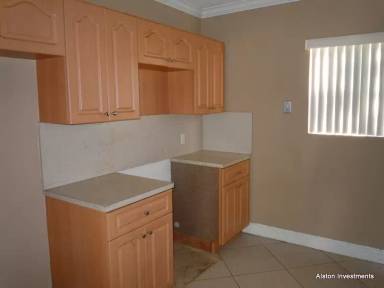 Main picture of 1140 NW 3rd Ave