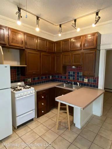 Main picture of 5500 NE 14th St