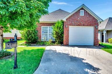 Main picture of 111 Holland Trl