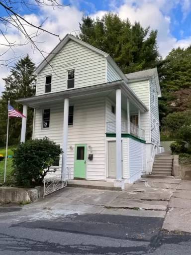 Main picture of 58 Owego St
