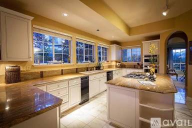 Main picture of 3 Turnberry Ct