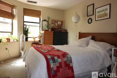 Main picture of 96 Gainsborough St