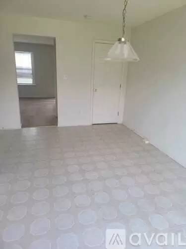 Main picture of 250 Vincent Cir