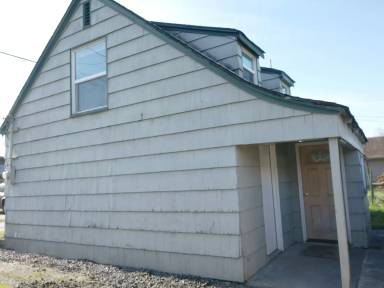 Main picture of 310 1/2 26th Ave