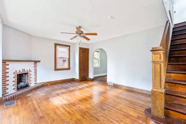 Main picture of 2043 Boggs Ave