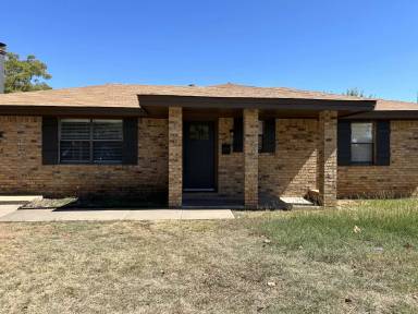 Main picture of 4614 Belmount Dr