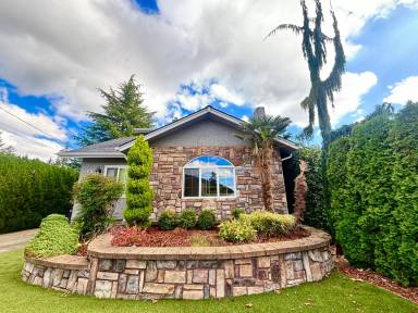 Main picture of 3244 SE 115th Ave