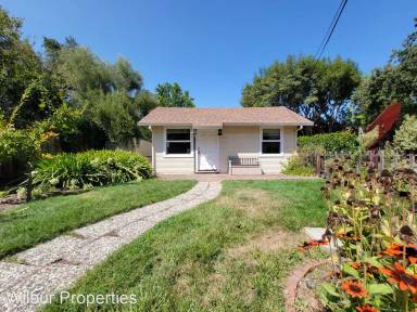 Main picture of 686 Matadero Ave