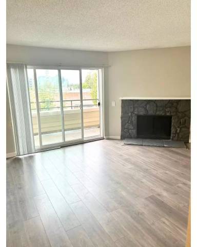 Main picture of 3233 NE 12th St