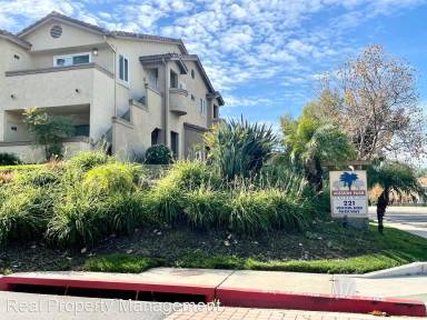 Main picture of 223 Woodland Pkwy