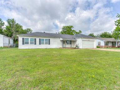 Main picture of 2609 Mickey Rd