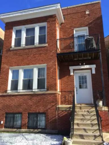 Main picture of 4737 N Saint Louis Ave