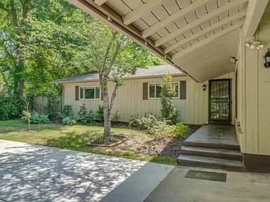 Main picture of 1584 Arcadia St