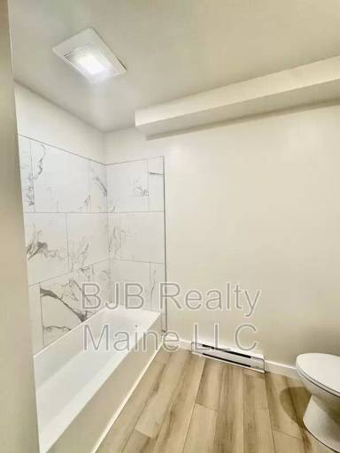 Main picture of 156 Woodford St