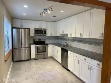 Main picture of 5271 Tennis Ln