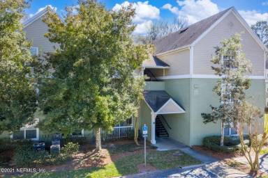 Main picture of Villas of Timberlin Parc Condominiums