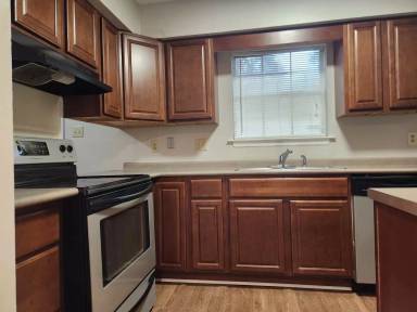 Main picture of 140 Windmill Ln