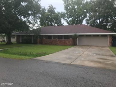 Main picture of 113 N Mannering Ave