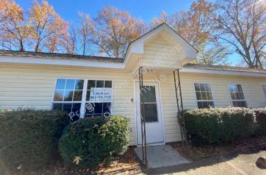 Main picture of 208 Sunnyside Dr
