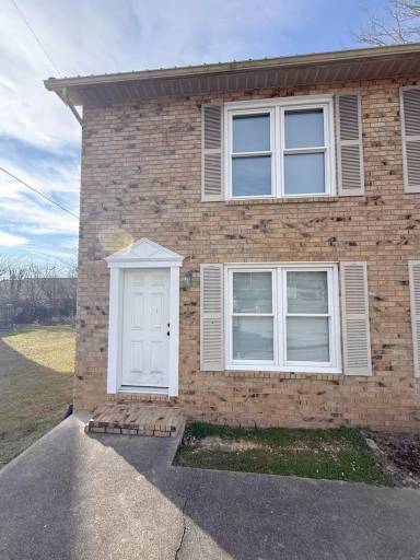 Main picture of 1840 Woodland Ave