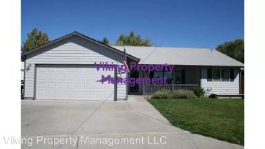 Main picture of 2712 NE Huckleberry Ct