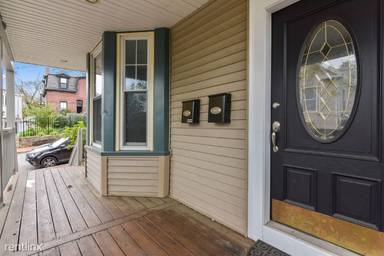 Main picture of 31 Highland Park Ave
