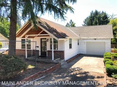 Main picture of 652 D Ave