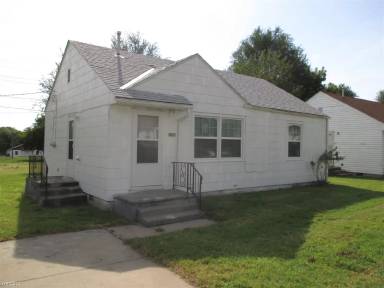 Main picture of 1258 N Pennsylvania Ave
